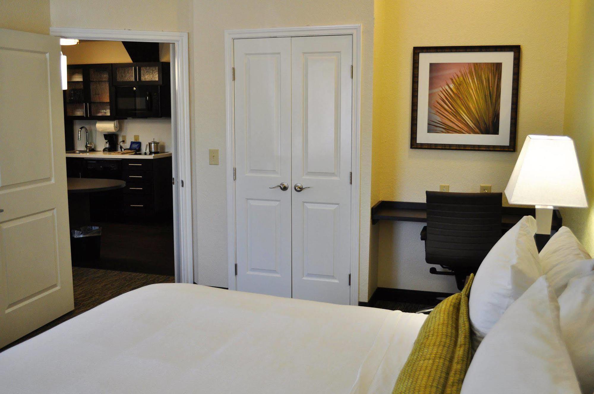 Candlewood Suites Bay City By Ihg Extérieur photo